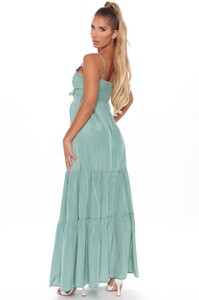05-05-20Studio3_MA_DJ_09-56-00_14_FL20G370_Jade_0684_JK.jpg