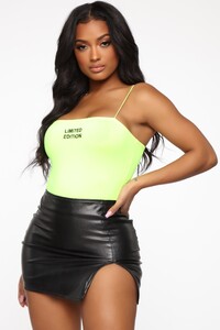 05-21-19_Studio_3_RG_14-21-38_49_GT1049_NeonYellow_CC_0872_WG.jpg