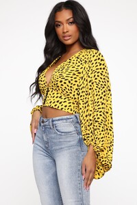 05-21-19_Studio_3_RG_14-55-26_55_S1744_Yellowcombo_1016_WG.jpg