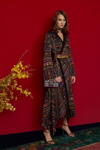 08-etro-pre-fall-18.thumb.jpg.45052dd1c397dd9521fb945676819330.jpg