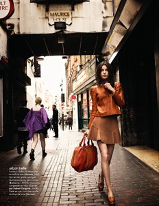 Elle France #3430 (September 23, 2011) - Swinging Classiques - 020.jpg