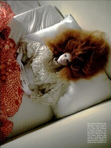 ARCHIVIO - Vogue Italia (May 2008) - Like A Doll - 012.jpg