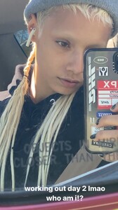1036722350_uglyworldwide15884330032300265229022888128_180510255.thumb.jpg.787b556fd904bc83a6cf56bd9a6a46a0.jpg