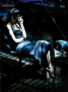 ARCHIVIO - Vogue Italia (March 1998) - I Have Seen Things You People Would Not Believe - 006.jpg