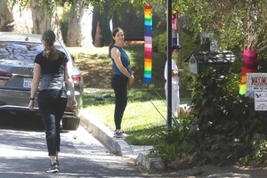        jen240520BZNimage140.jpg