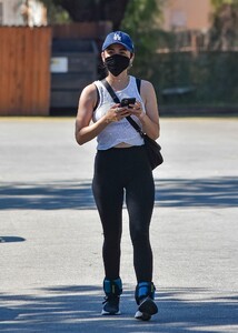       hal280520BZNimage107.jpg