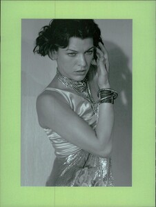 ARCHIVIO - Vogue Italia (May 2007) - Milla Jovovich - 005.jpg