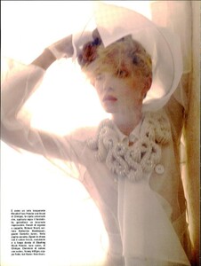 ARCHIVIO - Vogue Italia (February 2008) - Nuances - 005.jpg