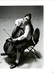 ARCHIVIO - Vogue Italia (April 1999) - Portrait of a Symphony - 004.jpg
