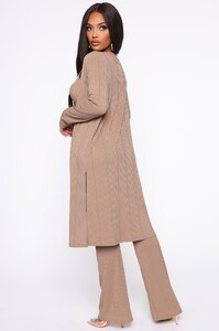 11-12-19_Studio_3_RM_RE_10-29-22_7__ISET003_Mocha_0710_KL.jpg