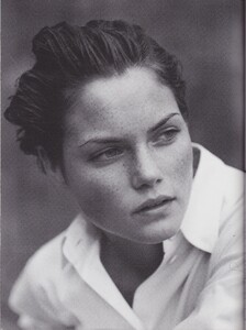 Vogue Italia (May 1997) - Portrait Report - 003.jpg