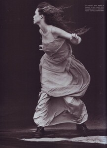 Vogue Italia (May 1999) - A Windy Summer Day - 011.jpg