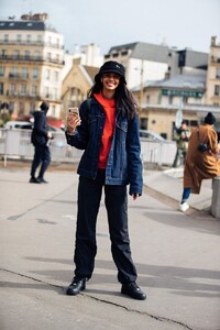 1125872-800w.thumb.jpg.dc53fcd4e59af1bc393f3f5d15cee7ec.jpg