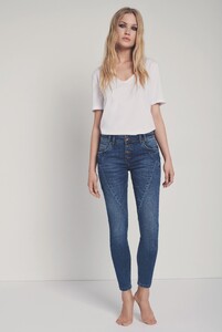 1140237797_pulzjeansspring19-1(13).thumb.jpg.546577c0357c489c482759c16fc84da0.jpg