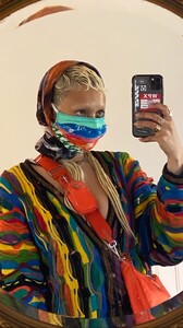 1142291018_uglyworldwide15891378532306177954370350038_180510255.thumb.jpg.1784571b1bf431a584fd2721a1852495.jpg
