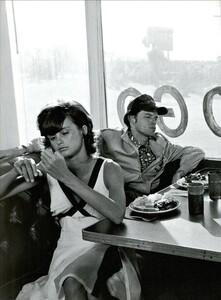 ARCHIVIO - Vogue Italia (April 2001) - Picture Story - 011.jpg