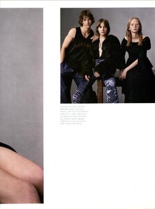 ARCHIVIO - Vogue Italia (July 1999) - The Group - 034.jpg
