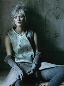 ARCHIVIO - Vogue Italia (October 2007) - A Matter Of Grey - 014.jpg