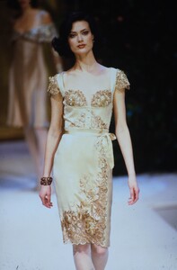 1183764927_shalom-harlow(2).thumb.jpg.b95c4132a4377fc9df54768e125ed142.jpg