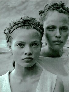 ARCHIVIO - Vogue Italia (April 1998) - Deserto, Un Racconto - 005.jpg