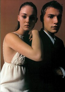 ARCHIVIO - Vogue Italia (April 1998) - A Whiter Shade Of Pale - 018.jpg