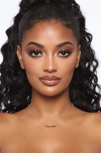 12-03-19_Studio_4_DM_JJ_13-55-24_52_MTM099SCO_Gold_6435_RP.jpg