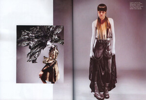 Numéro #76 (September 2006) - Metamorphose - 004.jpg