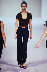 1216600270_blumarine-spring-1997(3).thumb.jpg.7188c96b34a891c6587b69c5b425f090.jpg