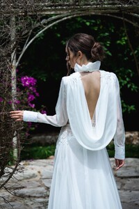 Modern Wedding Dress.jpg