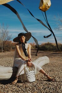 Nuri+Son+by+PJ+Lam+for+Vogue+China+May+2020+(10).jpg