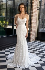 Laura Gown by RISH _ Ray of Light Collection 2020 (1).jpg
