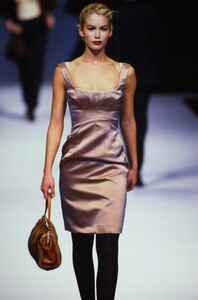 12559628_dolce-gabbana-fall1996(6).thumb.jpg.00eff595f24dfb0a533bfaa42d8a05b7.jpg