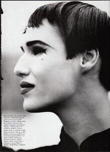 Vogue Paris (October 1990) - Nomade's Land - 011.jpg
