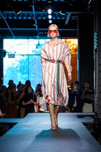 13-dvf-spring-2018.thumb.jpg.964a1aa492716a9934910137c4e29058.jpg