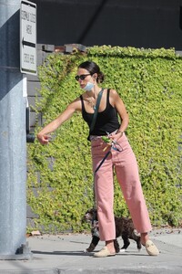         bre130520BZNimage145.jpg