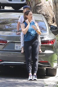       jen240520BZNimage105.jpg