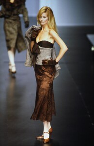 1321312205_valentino-fw-1995(27).thumb.jpg.36a33669fa73edcd43724931ad64d22a.jpg