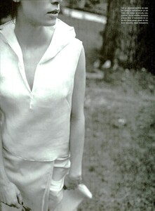 ARCHIVIO - Vogue Italia (March 1999) - An Outdoor Story - 012.jpg