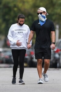         lea140520BZNimage101.jpg