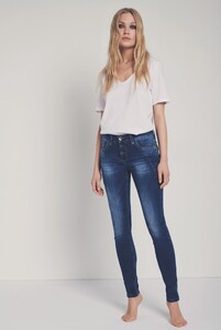 1377158266_pulzjeansspring19-1(3).thumb.jpg.ba1328aac7888647e402b11e45ad4a6a.jpg