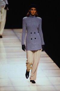 1437582803_armani-fw-1992(7).thumb.jpg.76b7326bd83cfd023a6a45219caaa258.jpg