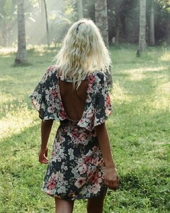 9 jd24nbfi_billabong,l_cov_frt1.jpg