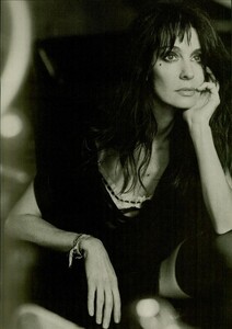 ARCHIVIO - Vogue Italia (February 2004) - Jeanne Moreau - 013.jpg