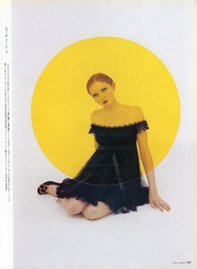 Vogue Japan (March 2003) - Lollipop - 003.jpg