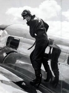 Harper’s Bazaar US (July 2009) - Fashion Takes Flight - 010.JPG