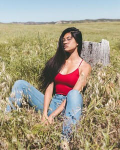 1579511857_justinemaebiticon14600883881223632549746584620_185309106.thumb.jpg.3ad5f1cfa51a5737a96430deb8c012f1.jpg