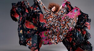 V#28 - Bloom - 004.jpg