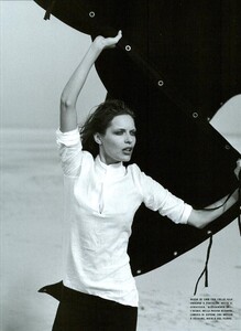 ARCHIVIO - Vogue Italia (May 2003) - The Power Of The White Shirt - 005.jpg