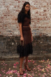 16-michael-kors-collection-new-york-pre-fall-19.thumb.jpg.7e92b3f27a9c4c83fad3374b0e04adcf.jpg