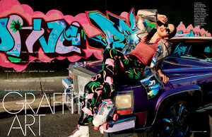 buerony - Elle Italia (March 2010) - Graffiti Art - 001.jpg